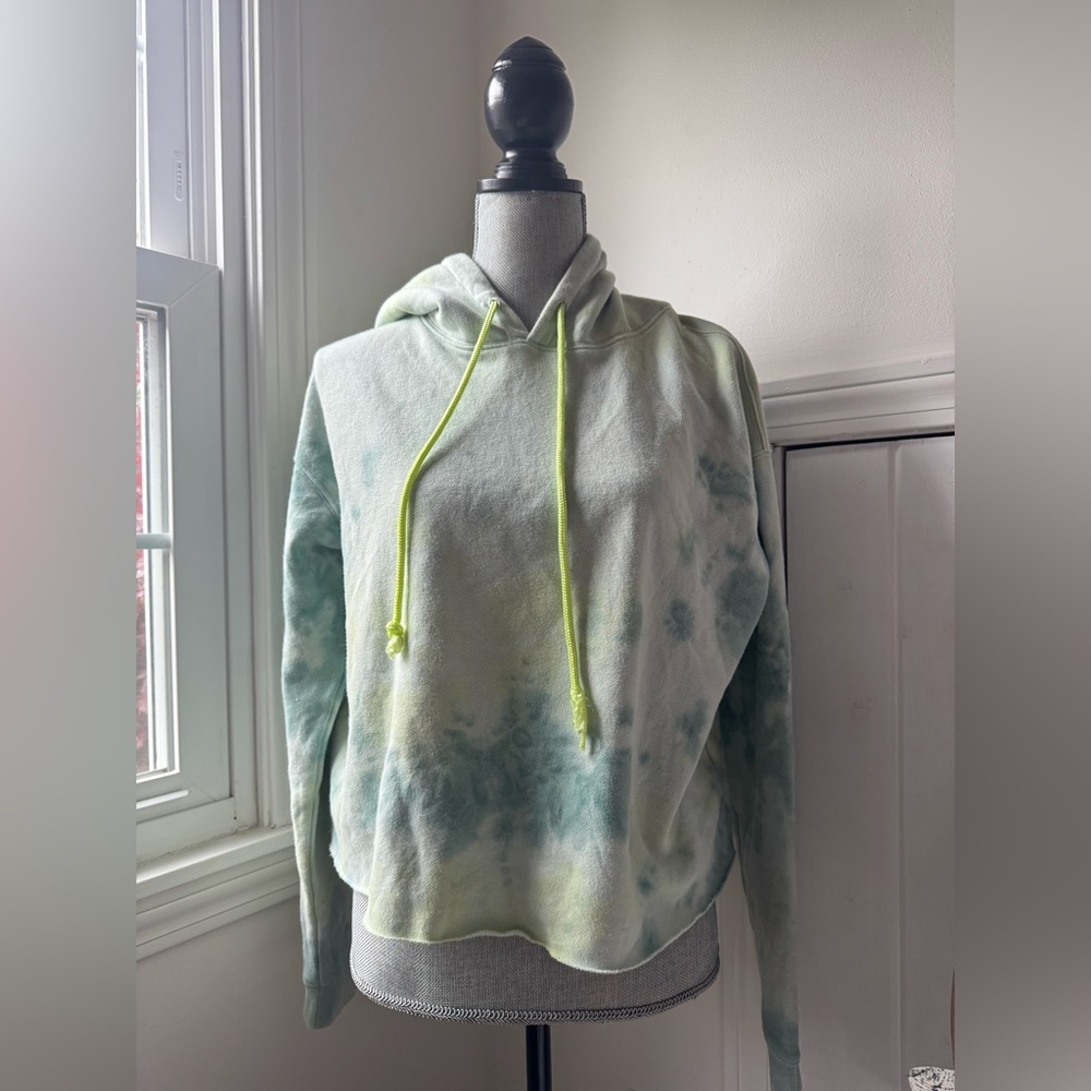 Wild Fable Tie Dye Crop Sweatshirt
